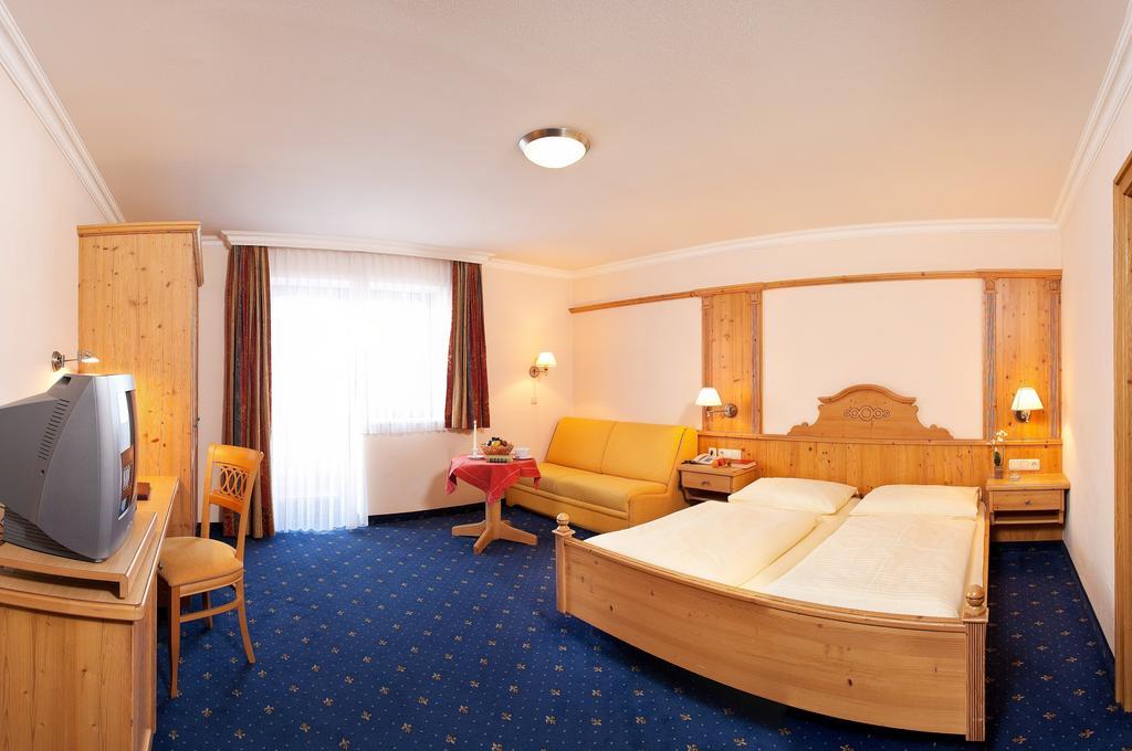 Hotel Schoerhof Saalfelden Habitación foto